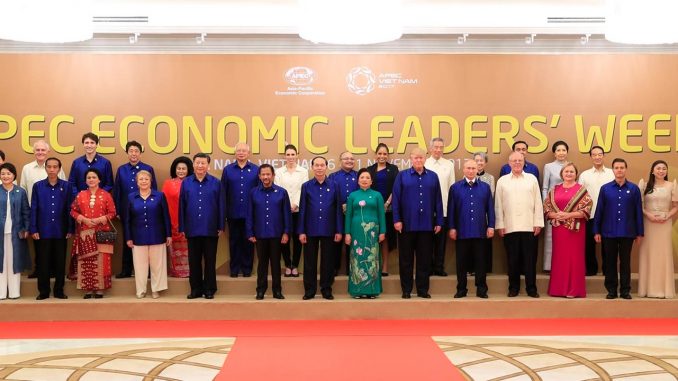 APEC Economic Leaders Family Photo