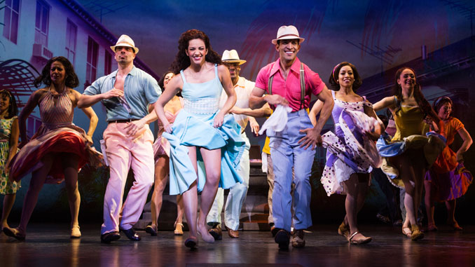 Сцена из мюзикла “На ногах!” Фото - “Broadway in Chicago”