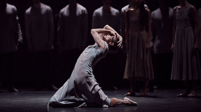 Алина Кожокару в спектакле “Жизель” Английского национального балета. Фото - Лорен Литардо
