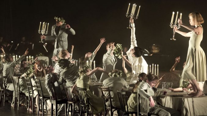 Сцена из спектакля “Сон в летнюю ночь” (Шведский королевский балет, 2015 год). Фото – Ханс Нилссон