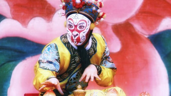 Сцена из спектакля China National Peking Opera Company. Фото - www.cso.org