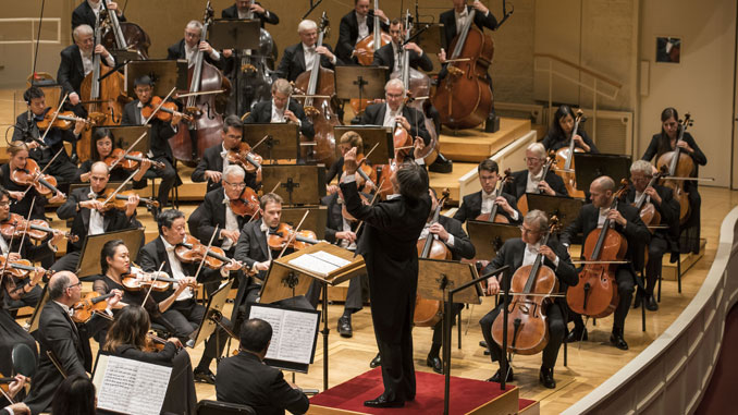 Чикагский симфонический оркестр под управлением Р.Мути. Фото - Тодд Розенберг