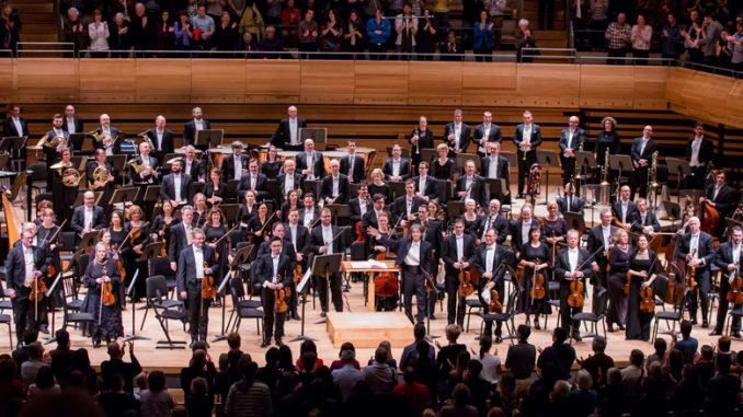 Монреальский симфонический оркестр. Фото - Антуан Сайто