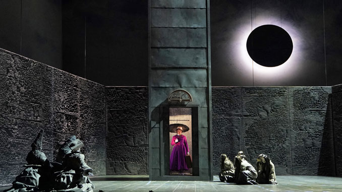 Сцена из спектакля “Эвридика”. Фото - Кори Вивер/LA Opera