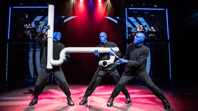 Сцена из шоу Blue Man Group. Фото - Линдси Бест