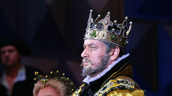 В роли короля Филиппа, опера Верди «Дон Карлос», Киев