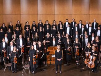 Оркестр и хор “Music of the Baroque”, дирижер - Джейн Гловер. Фото - Эллиот Мандел
