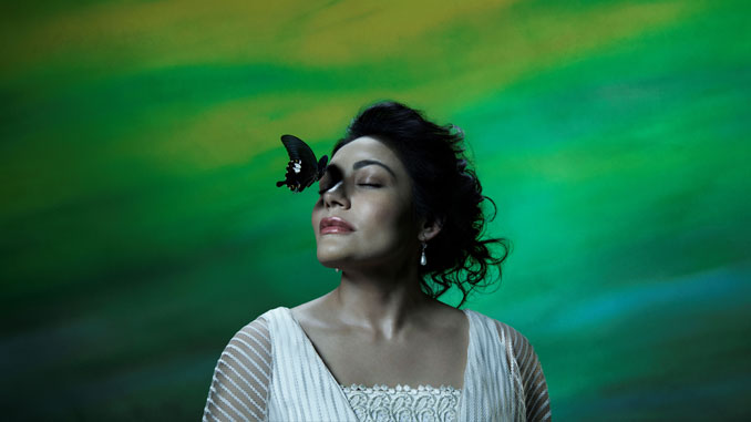 Айлин Перес в спектакле “Флоренсия в Амазонии”. Фото - Паола Кудаки/ Метрополитен-опера