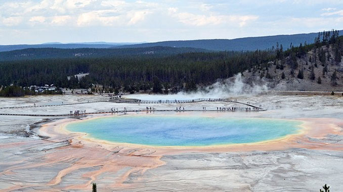 Midway Geyser Basin