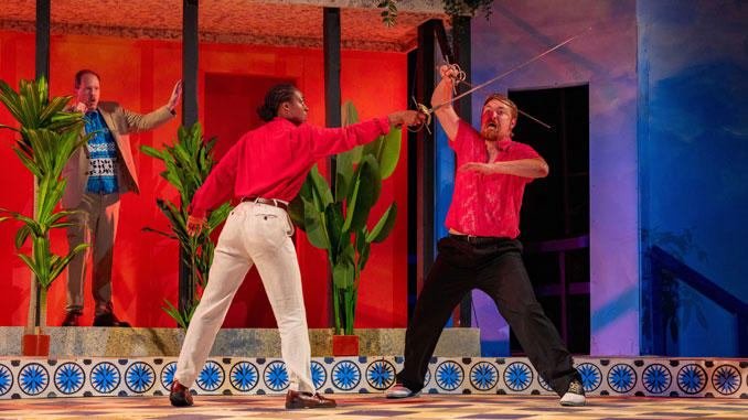 Сцена из спектакля “Двенадцатая ночь”. Фото - Джош Дарр