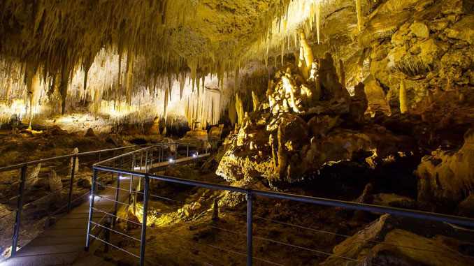 Jewel Cave National Monument