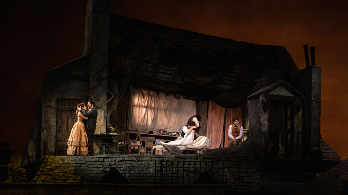 Сцена из спектакля “Богема”. Фото - Эван Зиммерман