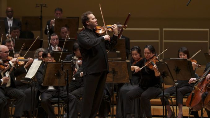 Николай Шепс-Цнайдер играет (Чикаго, 27 марта 2025 года). Фото - Тодд Розенберг