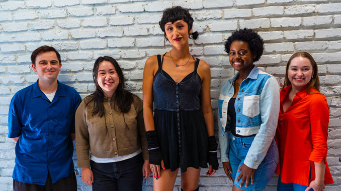 Актеры спектакля “Телятина”. Фото - Трэвис Найт