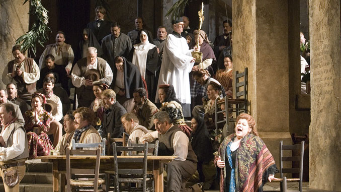 Сцена из спектакля “Сельская честь” (Хьюстонская опера). Фото - Феликс Санчес