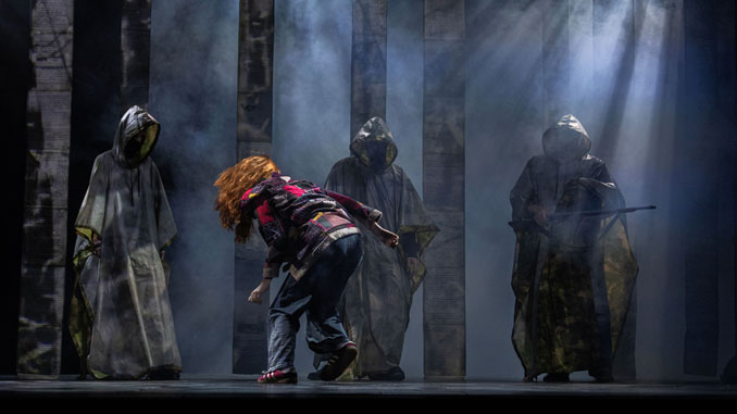 Сцена из спектакля “Веди свой плуг по костям мертвецов”. Фото - Cherry Orchard Festival