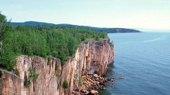 Palisade Head