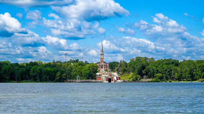 University of St. Mary of the Lake