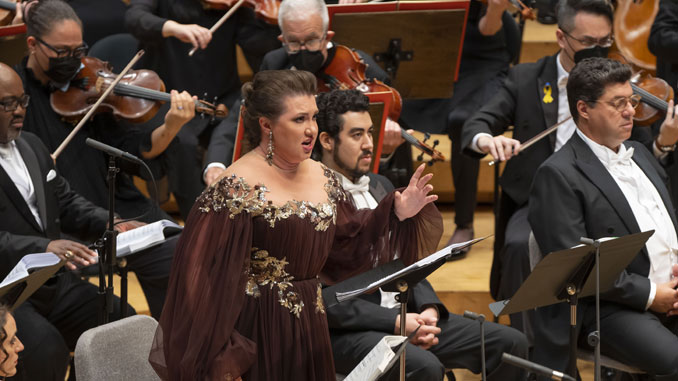 Юлия Маточкина в концертном исполнении оперы “Бал-маскарад” (Чикаго, 23 июня 2022 года). Фото - Тодд Розенберг