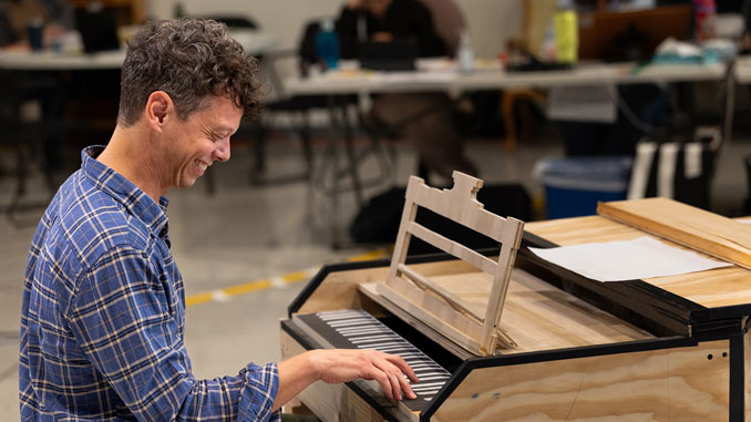 На репетиции спектакля “Амадей”. Фото - Джоэл Мурман