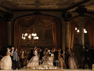 Сцена из спектакля “Арабелла”. Фото - Марти Сол/Метрополитен-опера