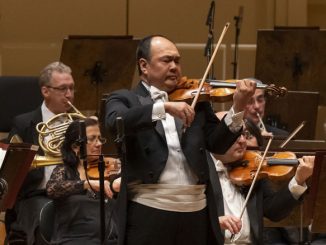 Играет Роберт Чен (Чикаго, 18 мая 2023 года). Фото - Тодд Розенберг