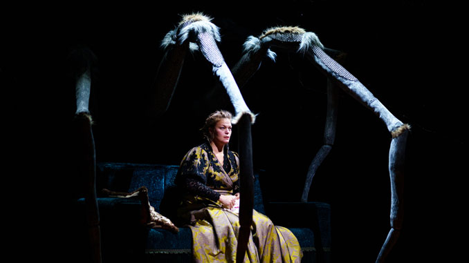 Сцена из спектакля “Кукольный дом”. Фото - Йохан Карлссон