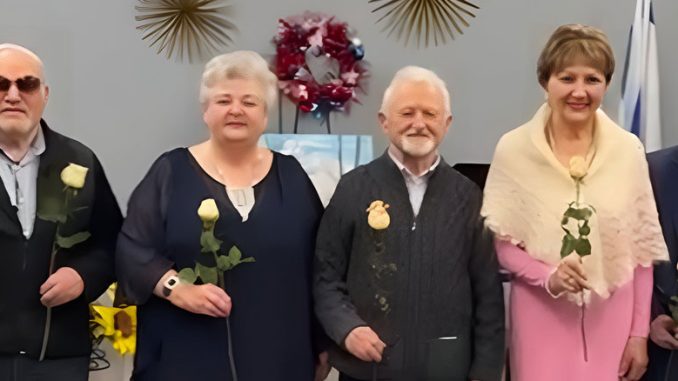 Часть участников концертной программы (слева направо): Леонид, Тамара Голенко, Израиль Штейнберг и Александр Ященко. Кадр из видео: В. Крупейченко