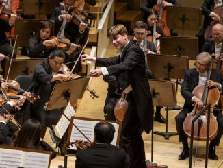 Концерт ЧСО под управлением Клауса Мякели. Чикаго, 16 октября 2025 года. Фото - Тодд Розенберг