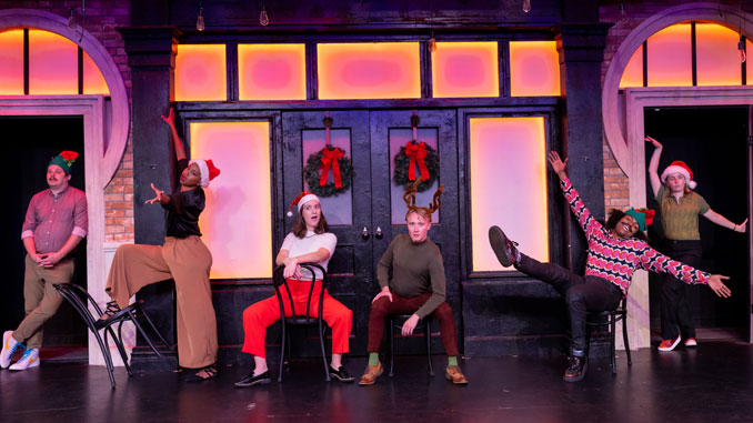 Сцена из спектакля The Second City. Фото - Тимоти Шмидт