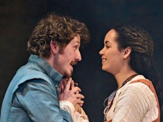 Сцена из спектакля “Хамнет” (Garrick Theatre, Лондон). Фото - Мануэль Харлан