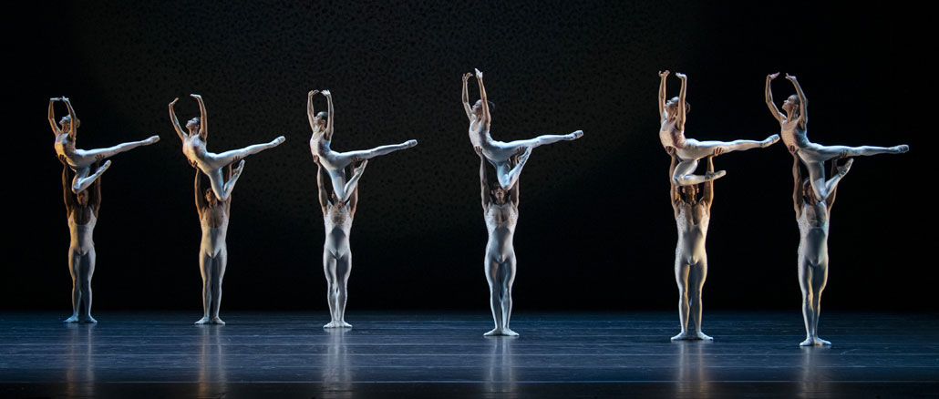 Сцена из спектакля “Добровольцы” (Норвежский национальный балет). Фото - Эрик Берг