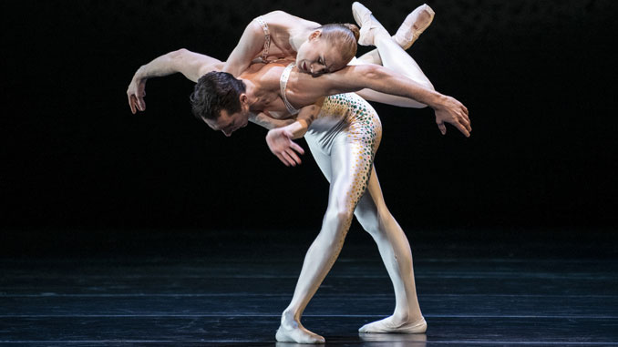 Сцена из спектакля “Добровольцы” (Норвежский национальный балет). Фото - Эрик Берг