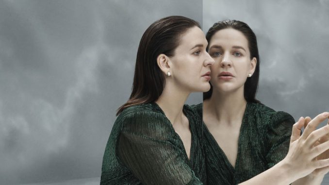 Лиз Давидсен в спектакле “Тристан и Изольда”. Фото - MET