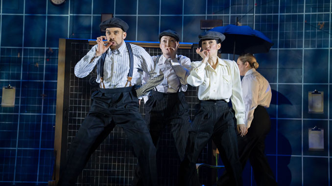 Сцена из спектакля “Операция “Мясной фарш”. Фото - Джульетта Сервантес