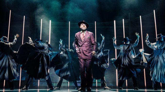 Сцена из спектакля “Великий Гэтсби”. Фото - Мэтью Мерфи и Эван Зиммерман