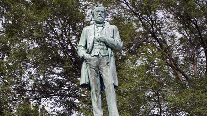 Под Ulysses S. Grant Memorial, Galena Скульптор Louis T. Rebisso