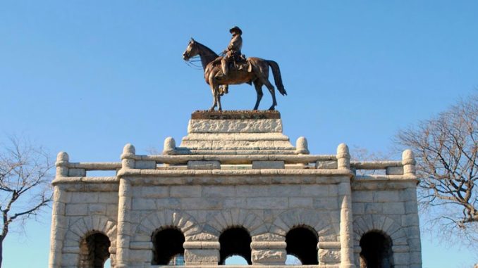 Ulysses S. Grant Memorial, 1891 Скульптор Louis T. Rebisso Lincoln Park Ridge Drive, overlooking Cannon Drive at 1900 North Ave