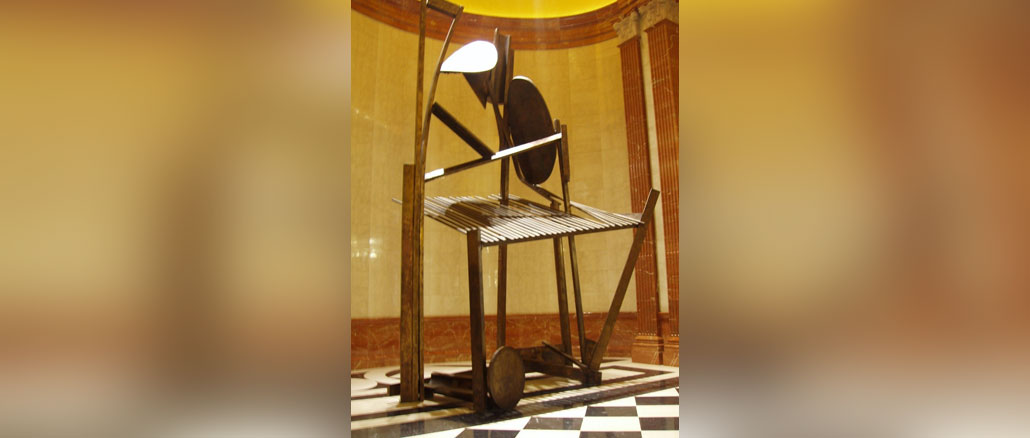 Chicago Fugue, 1987. Скульптор Sir Anthony Caro. Lobby of building designed by Philip Johnson, 190 S. LaSalle St.